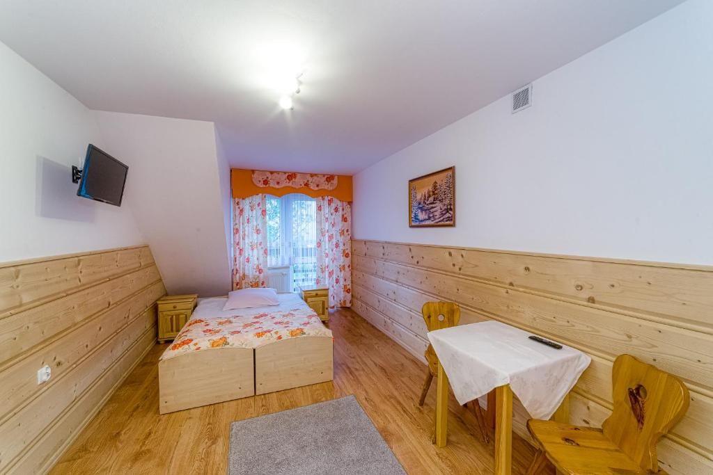 Отели типа «постель и завтрак» Dom wczasowy Anna Maria Бустрык-54
